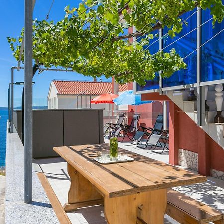 Family Friendly Apartments With A Swimming Pool Businci, Ciovo - 11232 Trogir Dış mekan fotoğraf