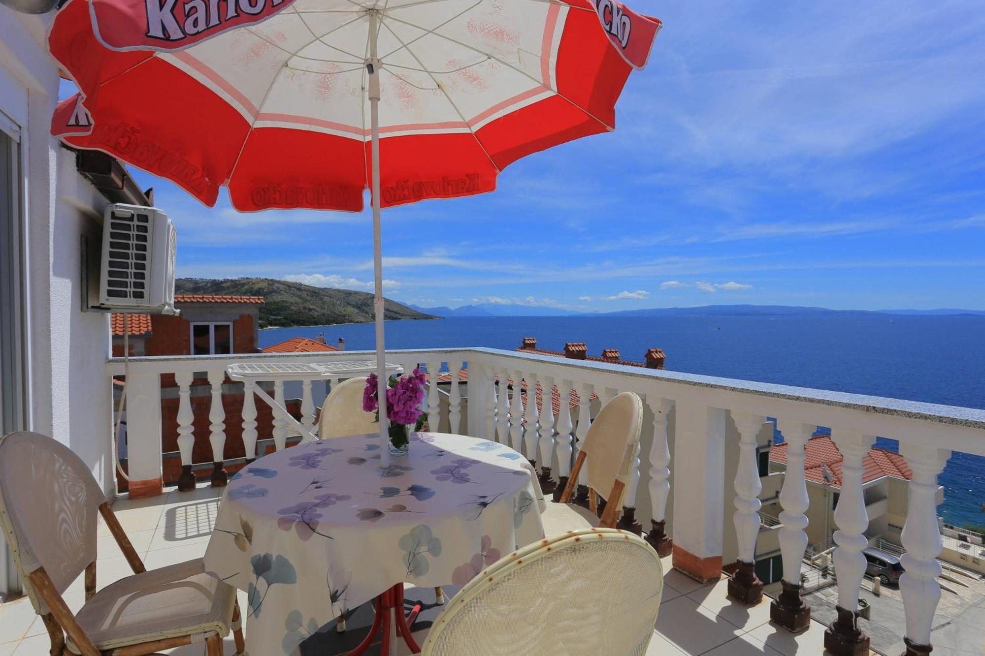 Family Friendly Apartments With A Swimming Pool Businci, Ciovo - 11232 Trogir Dış mekan fotoğraf