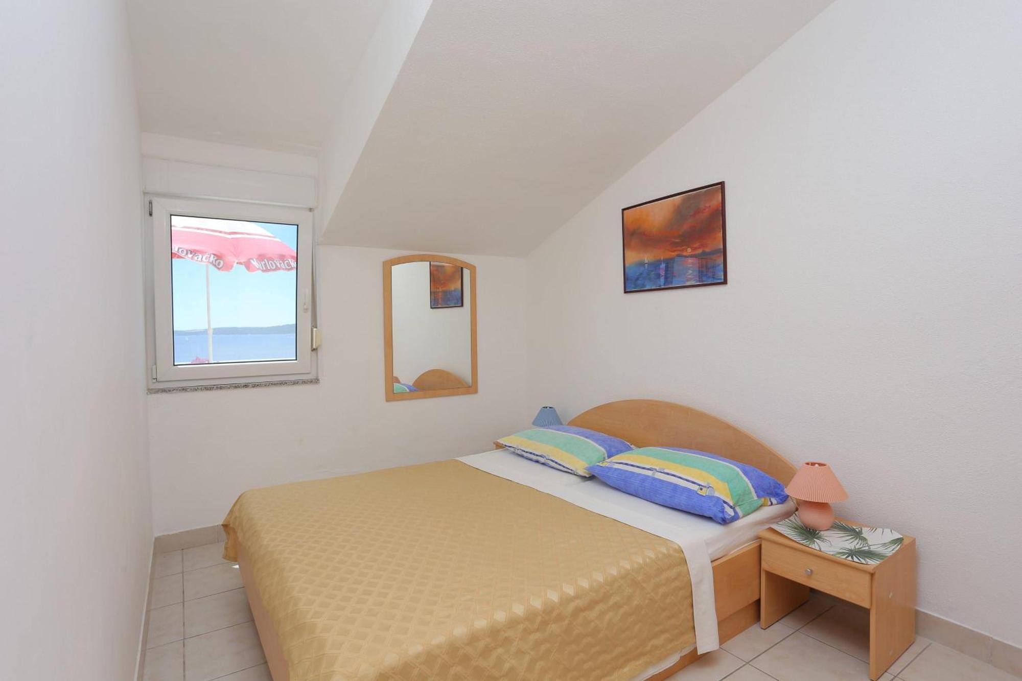 Family Friendly Apartments With A Swimming Pool Businci, Ciovo - 11232 Trogir Dış mekan fotoğraf