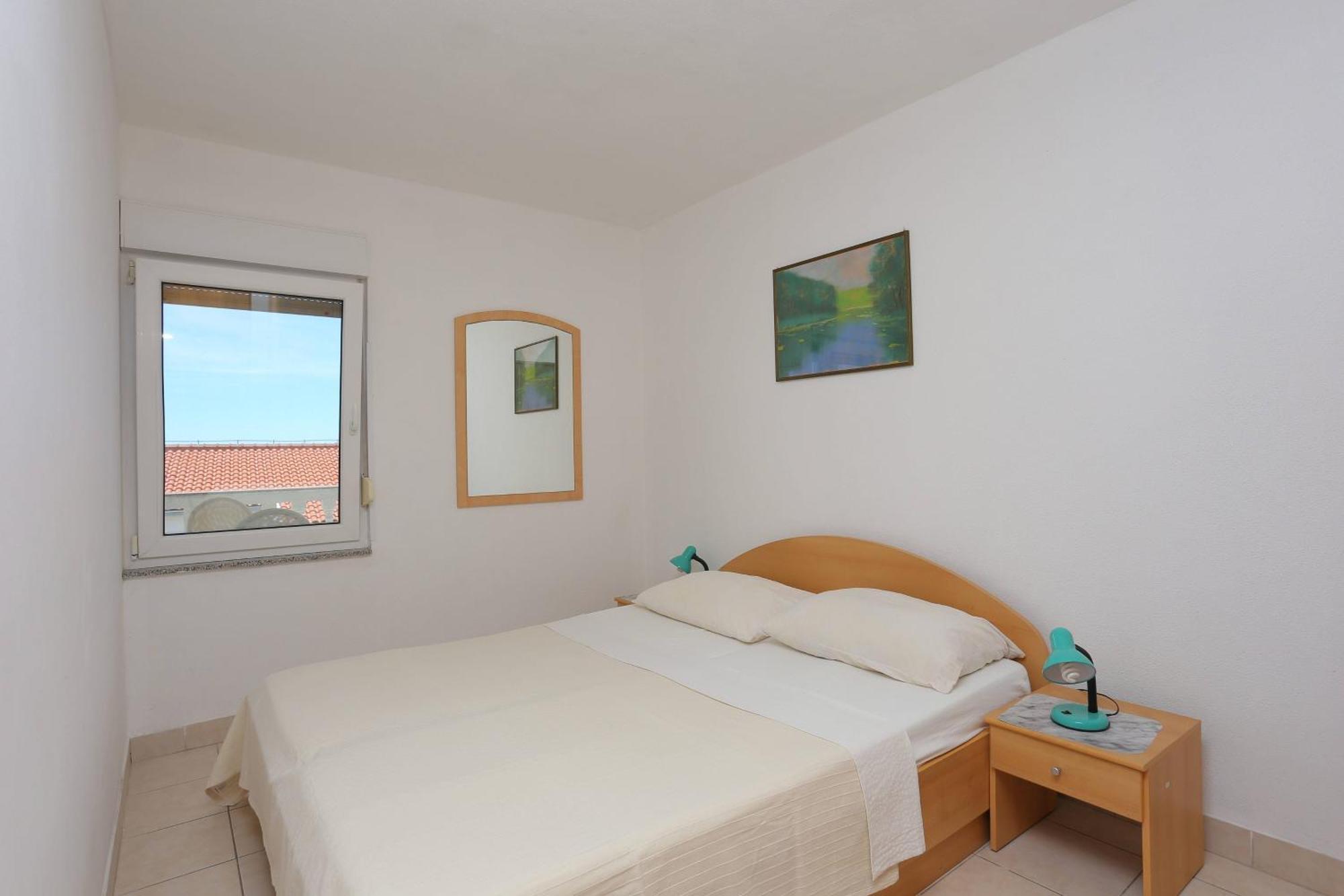 Family Friendly Apartments With A Swimming Pool Businci, Ciovo - 11232 Trogir Dış mekan fotoğraf