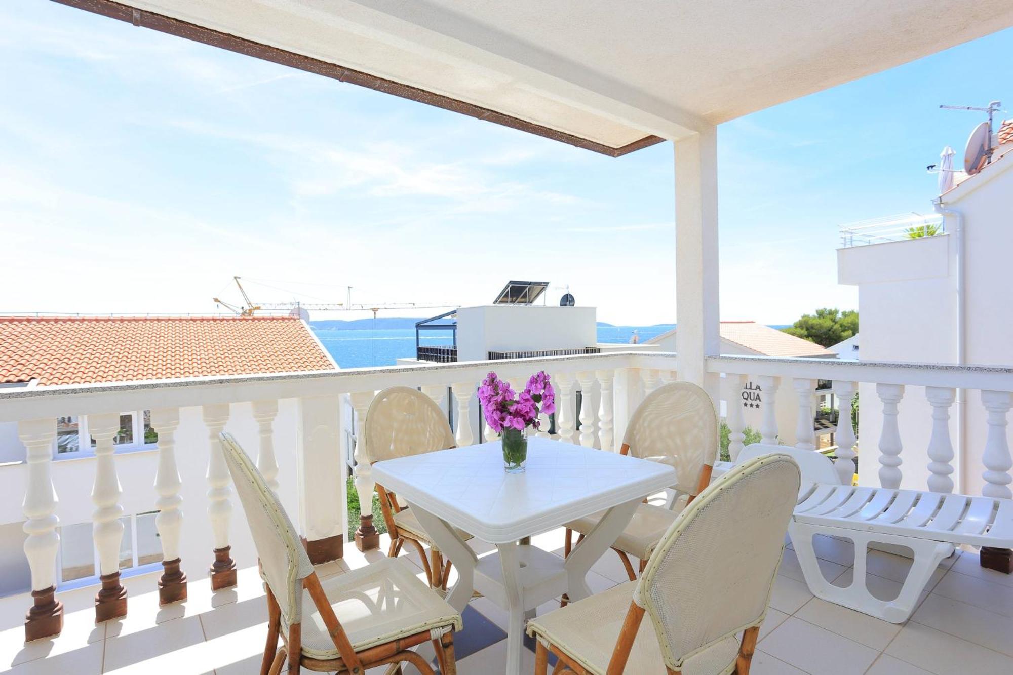 Family Friendly Apartments With A Swimming Pool Businci, Ciovo - 11232 Trogir Dış mekan fotoğraf