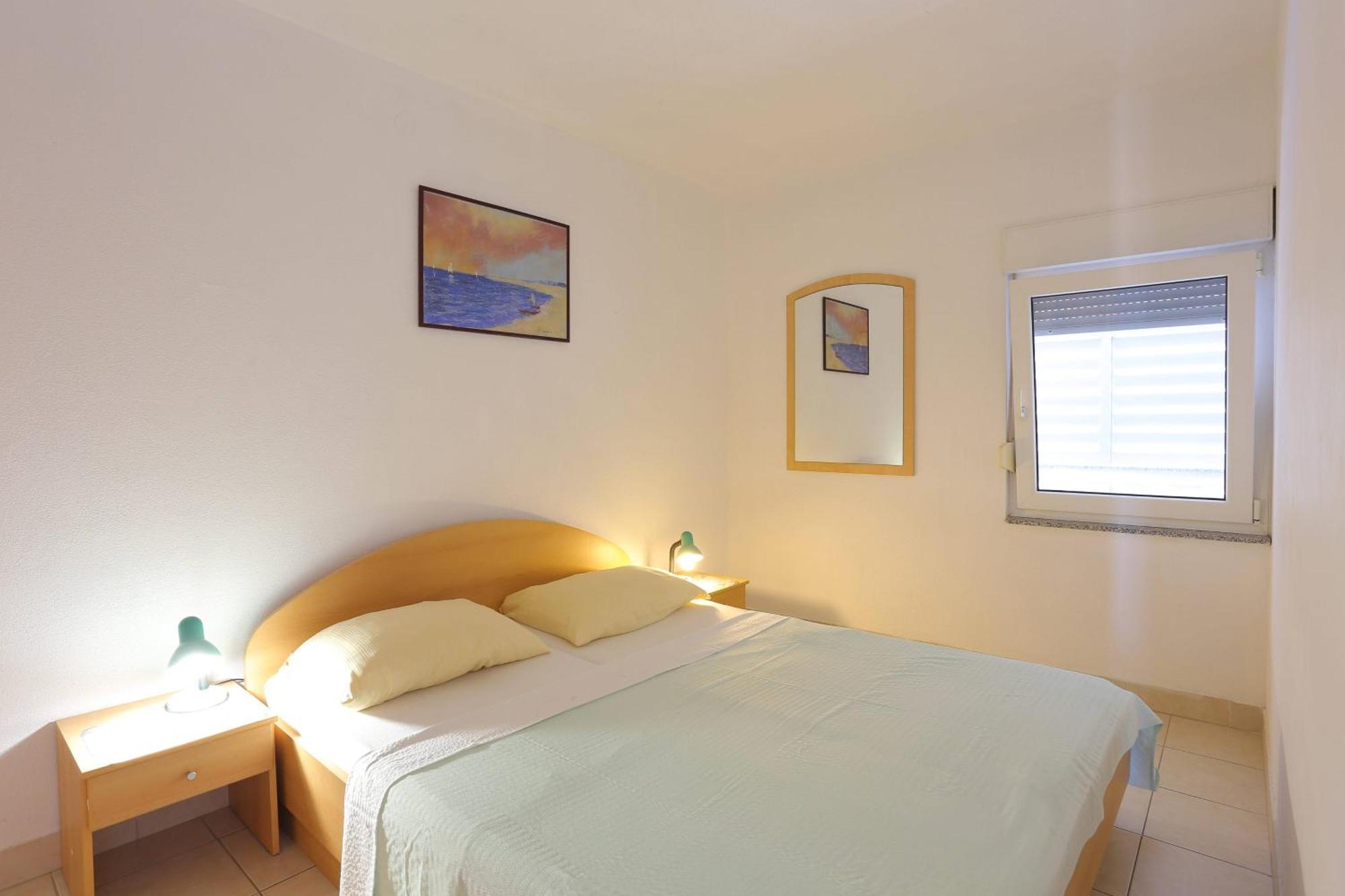 Family Friendly Apartments With A Swimming Pool Businci, Ciovo - 11232 Trogir Dış mekan fotoğraf